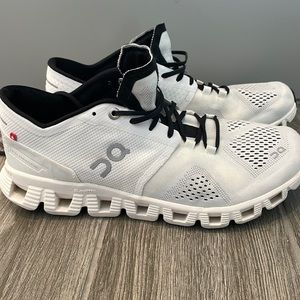 Cloud X - Gently worn